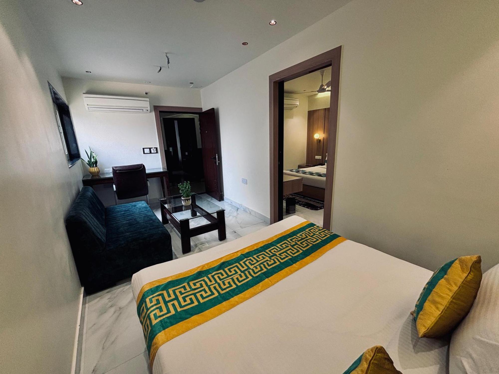 Taj Inn Hotel Агра Екстериор снимка