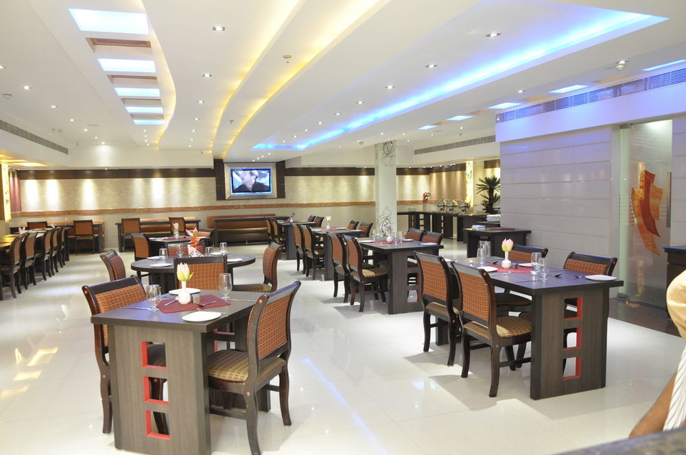 Taj Inn Hotel Агра Екстериор снимка