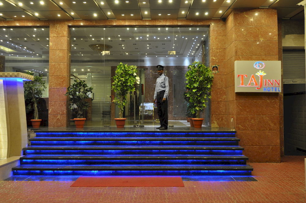 Taj Inn Hotel Агра Екстериор снимка